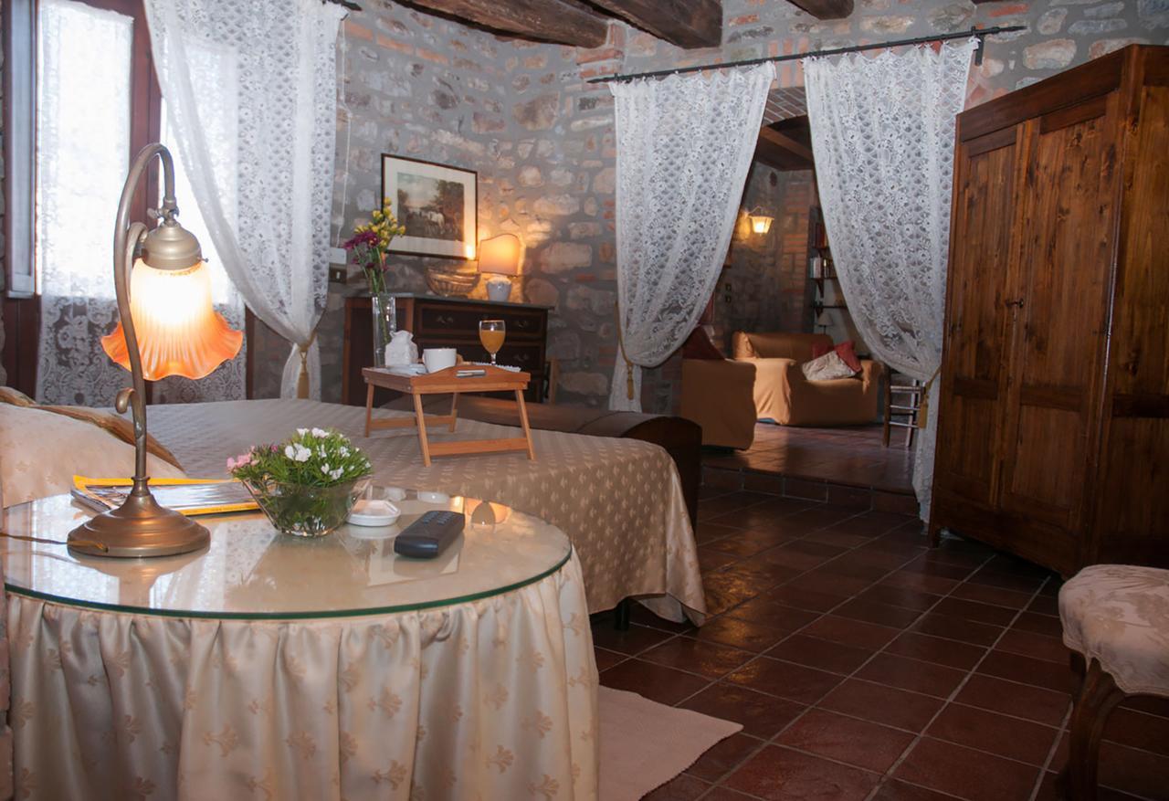Il Poggiolo Di Parrano Guest House Exterior photo